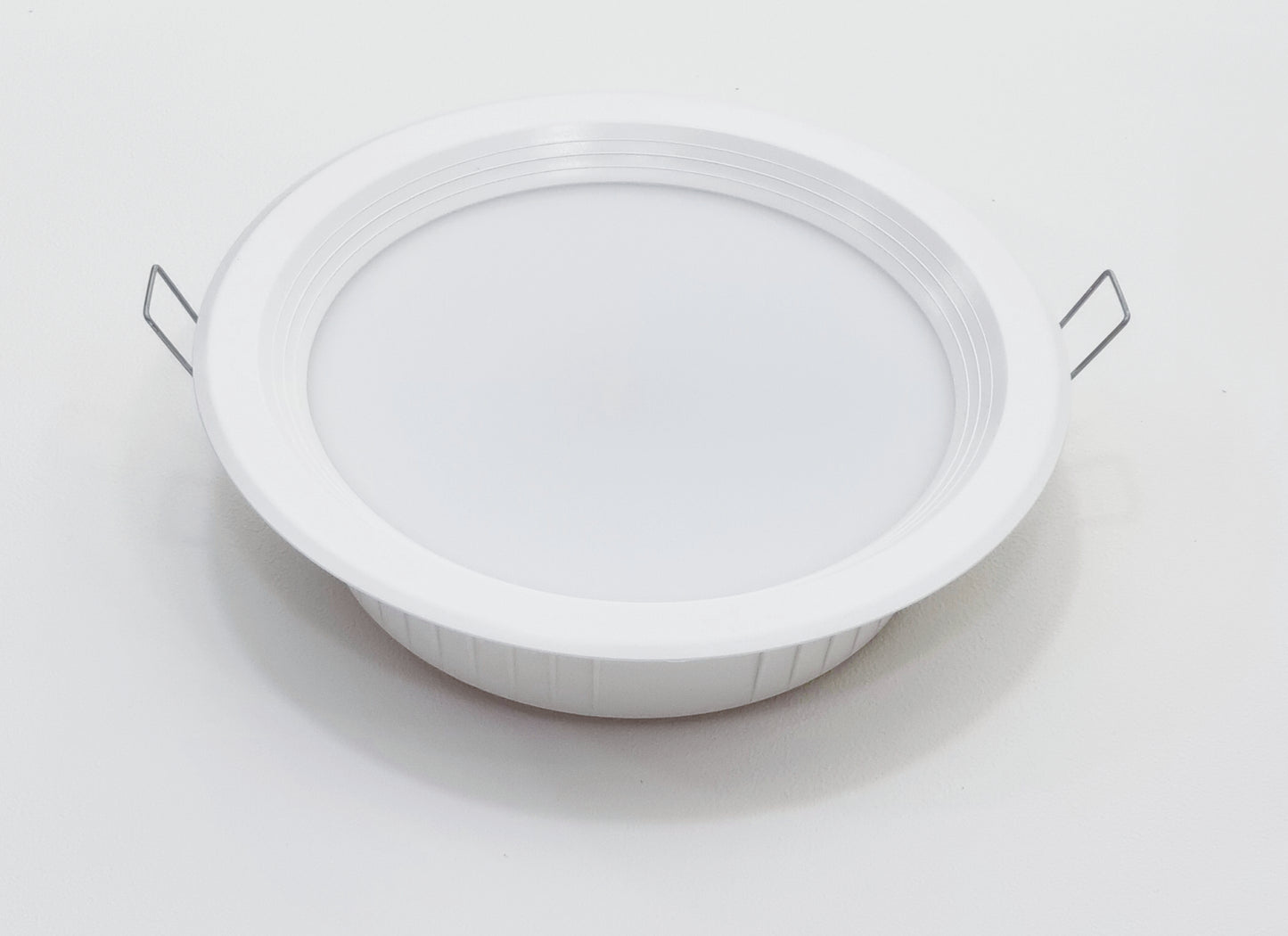UUL 15W LED Downlight – High-Efficiency, CCT Adjustable